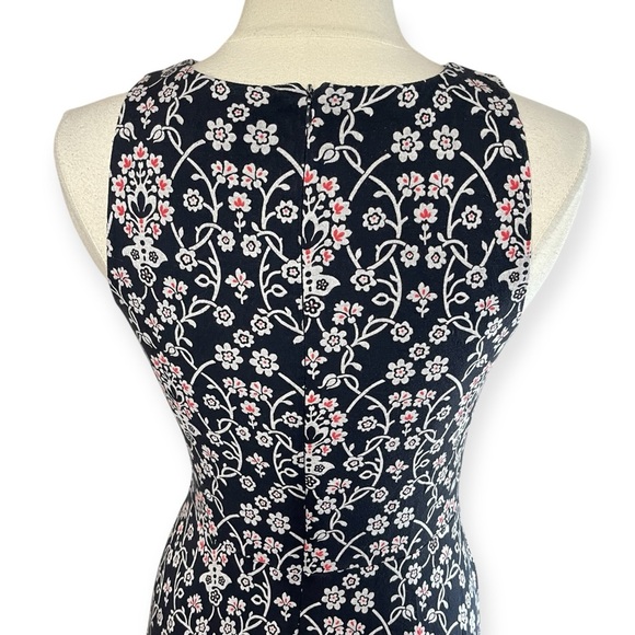 LOFT Black & White Floral Fit & Flare Sleeveless Mini Dress, Small - Picture 5 of 8